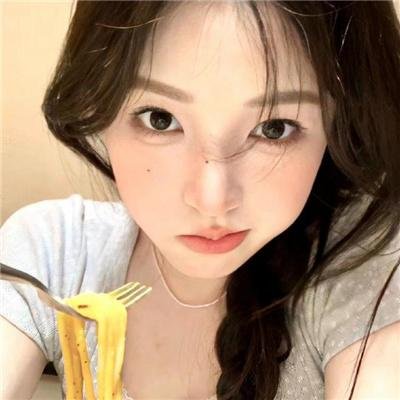野女孩